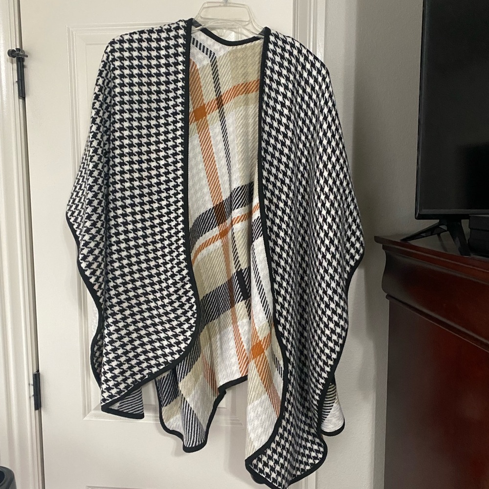 Chico’s Reversible poncho